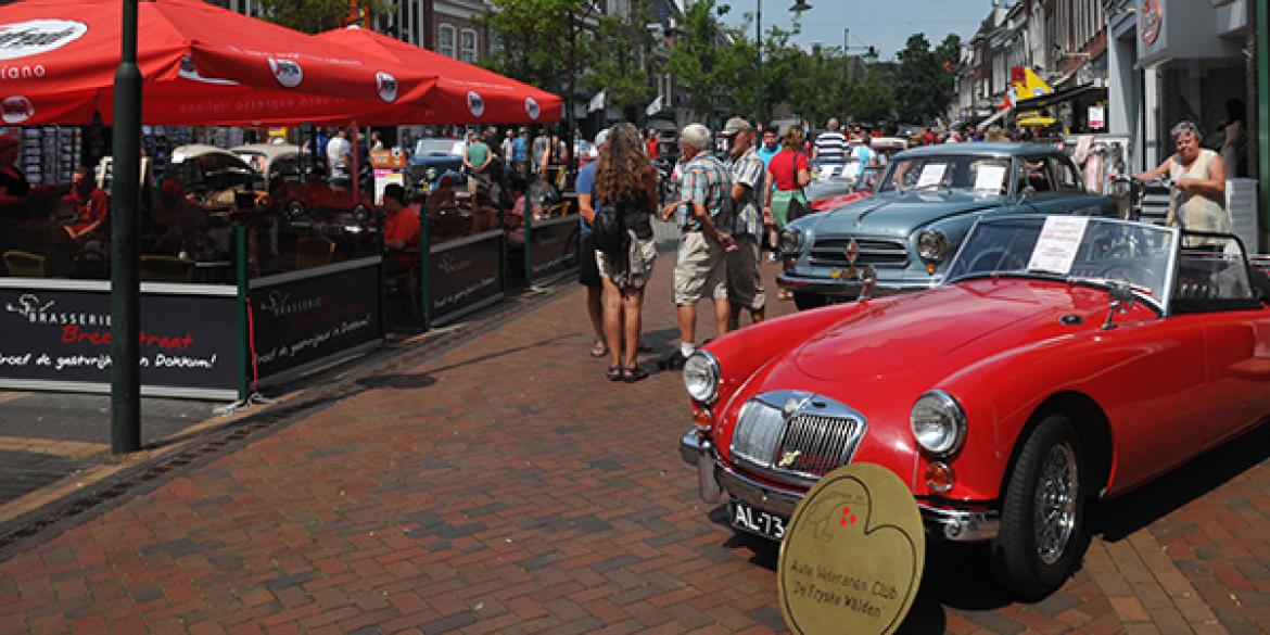 Oldtimers en draaiorgels: sfeervolle zaterdag in Dokkum