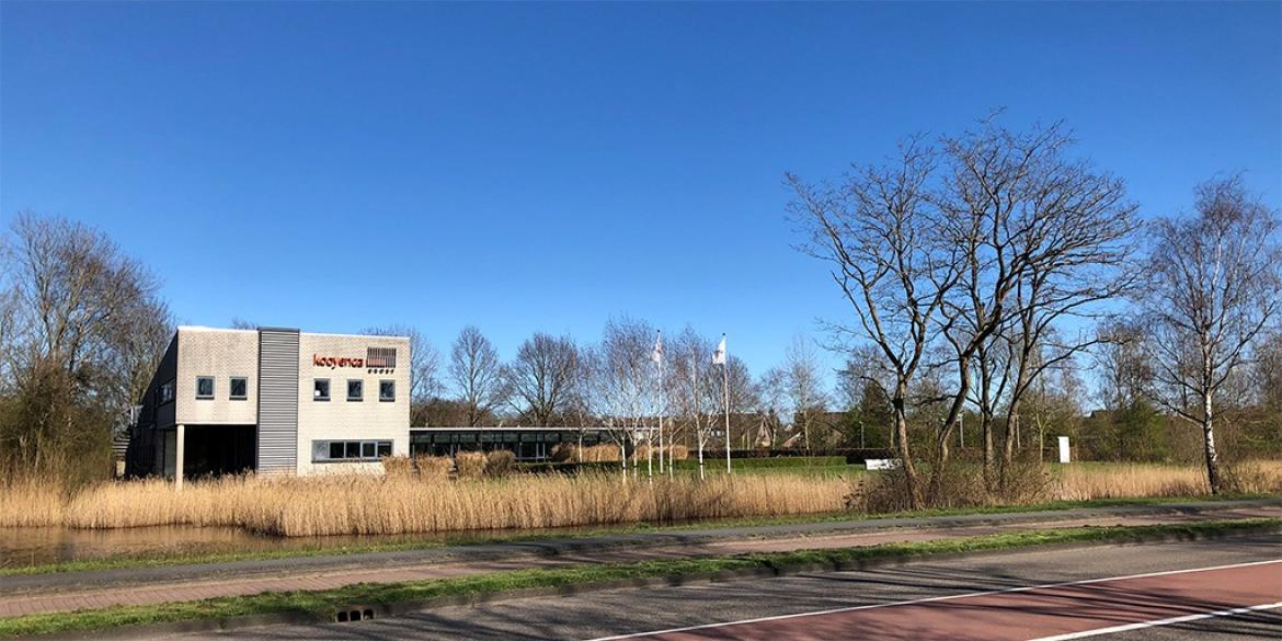 Voormalig kantoorgebouw Kooyenga in Dokkum staat te koop