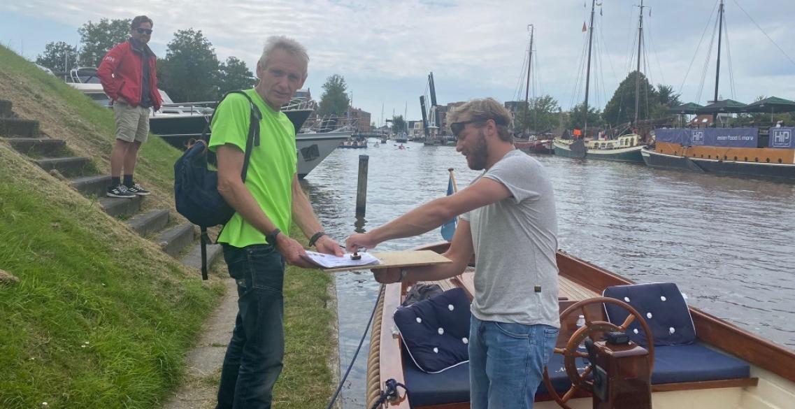 25e Elfstedenweek te Water aangekomen in Dokkum