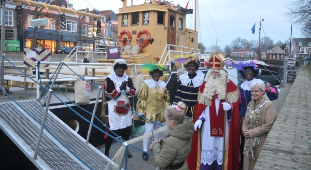 Pakjesbootdagen Dokkum van start gegaan