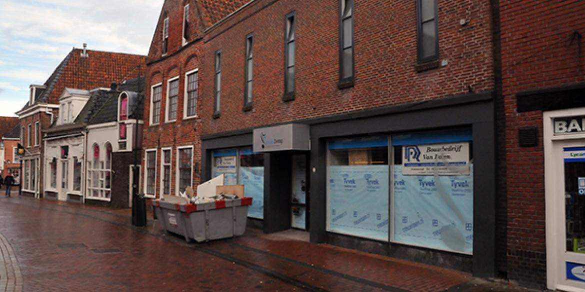 Voormalig muziekwinkel omgebouwd tot kantoren