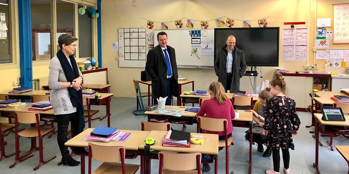 Scholen in Dokkum: 'onderwijs op afstand onder controle'