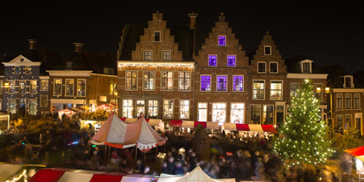 Heel erg drukke achtste kerstfair in Dokkum