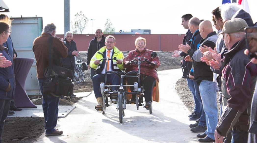 Fietsbrug Hegedyksterbrêge officieel geopend