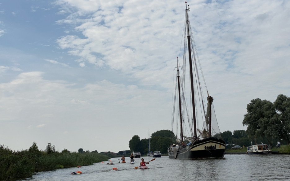 Zwemtocht Vitaleer op de Dokkumer EE