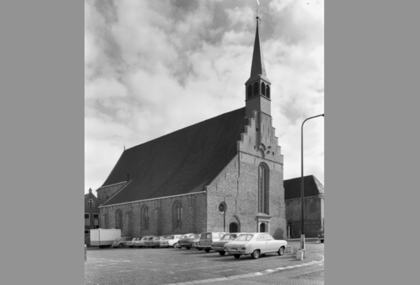 Dokkum toen en nu: De Grote of Sint-Martinuskerk