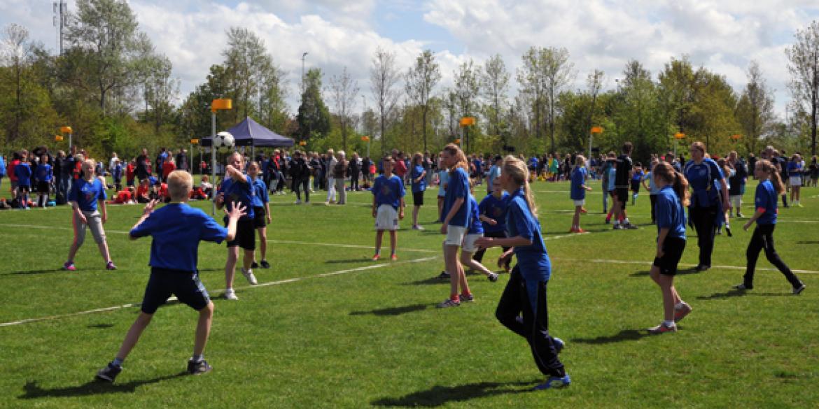 Zonnig 27e AH Dokkum Schoolkorfbaltoernooi