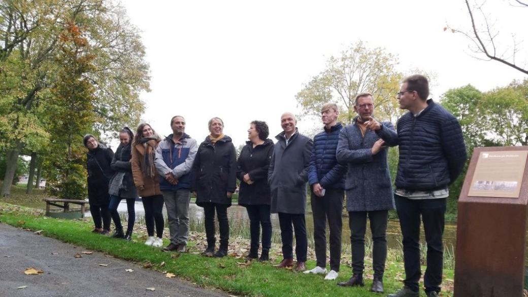 Wethouders en raadsleden op pad tijdens ProkkelopPad