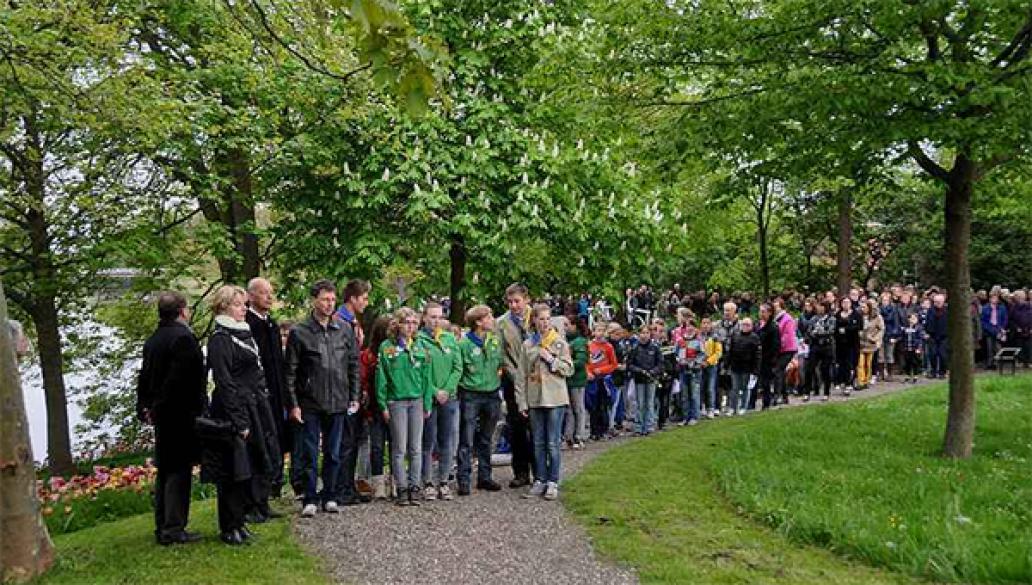 Dokkum her-denkt-na op 4 mei