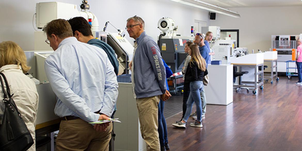 Vaderdagfabrieksdag bij Van der Gang Watches druk bezocht