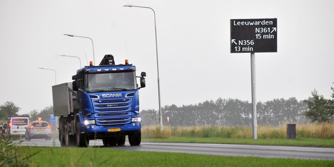 Dynamisch route informatie paneel geplaatst bij Dokkum