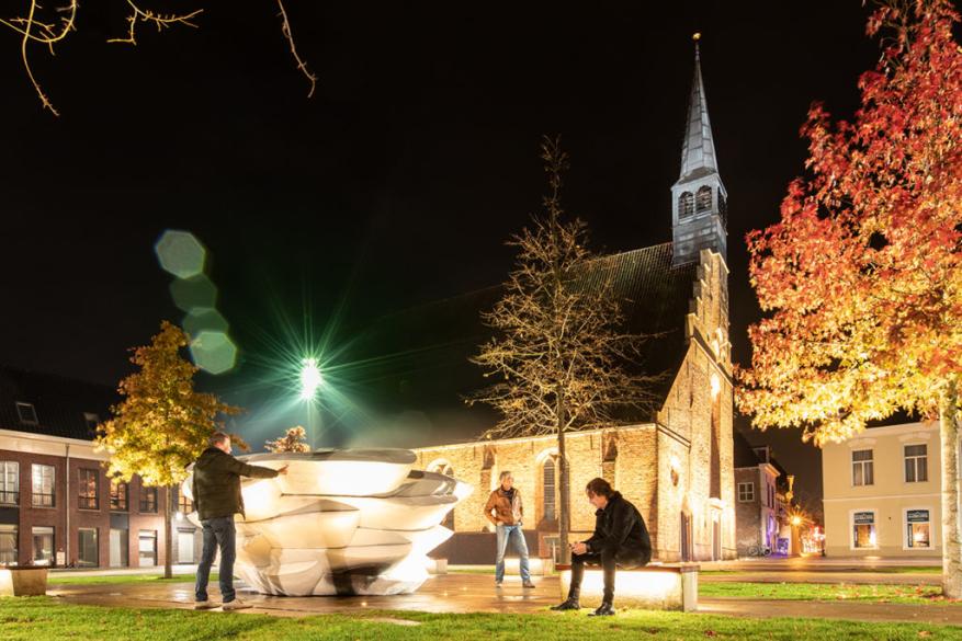 Lichtimpressie op de Markt ter ere van 600 jarig bestaan Grote Kerk