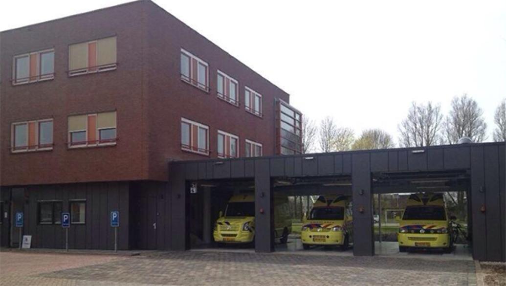 Dokkum heeft vernieuwde ambulancepost