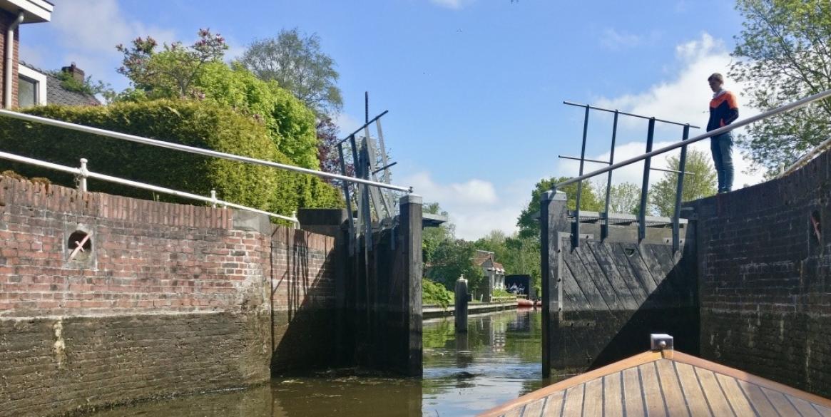 Sluis bij Schapedijkje weer in gebruik