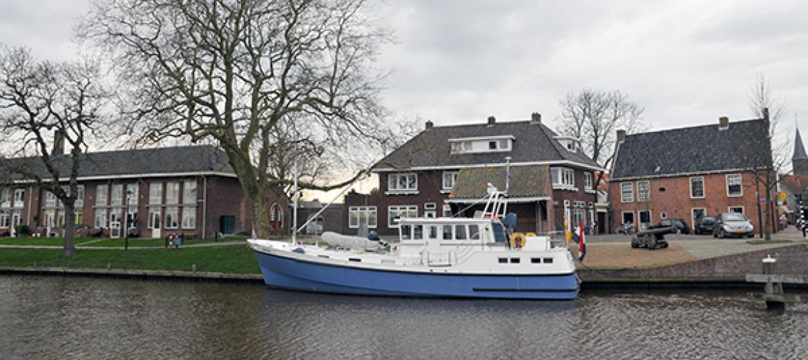 Eerste vaartoeristen van 2014 in Dokkum