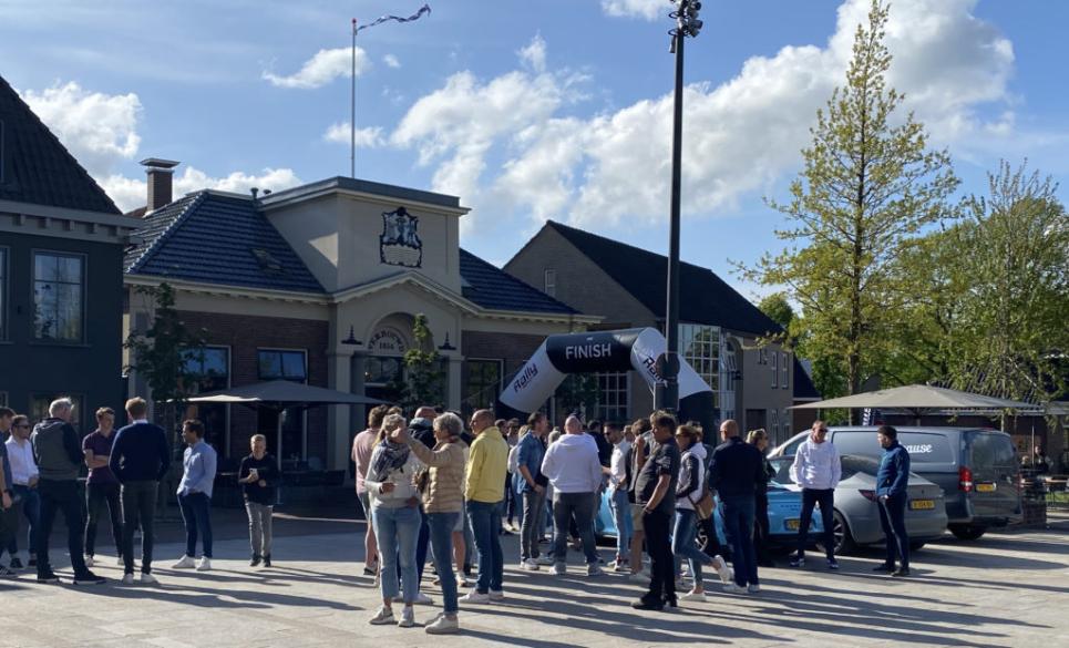 Touren, netwerken en gezelligheid tijdens Dokkum Rally