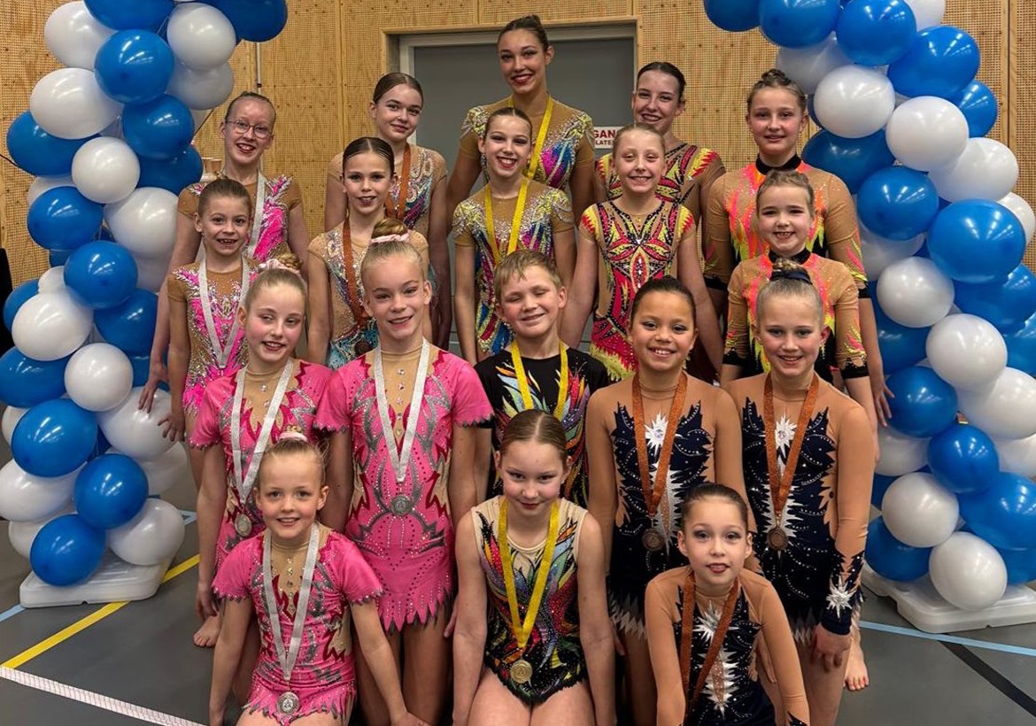 GYM Academy Dokkum schittert op spring- en acrowedstrijden