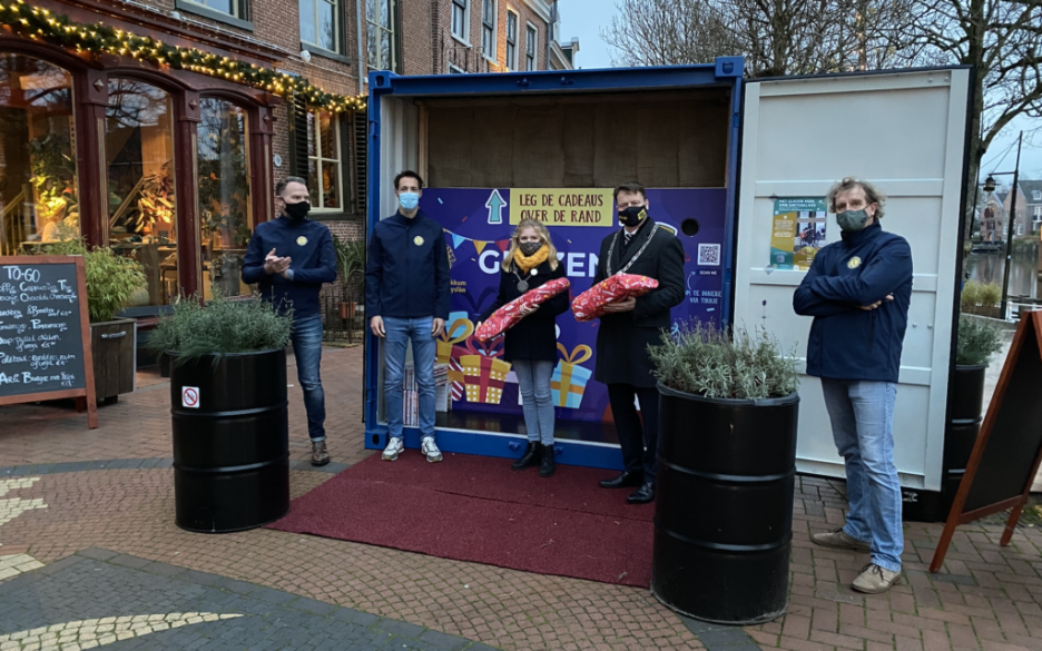 Lions zamelen cadeautjes in voor Voedselbank