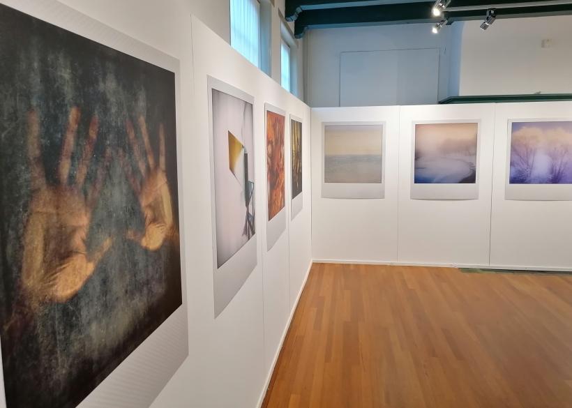 Fotograaf Peter Sauermann exposeert met zijn serie ’Instant.app’ in Museum Dokkum