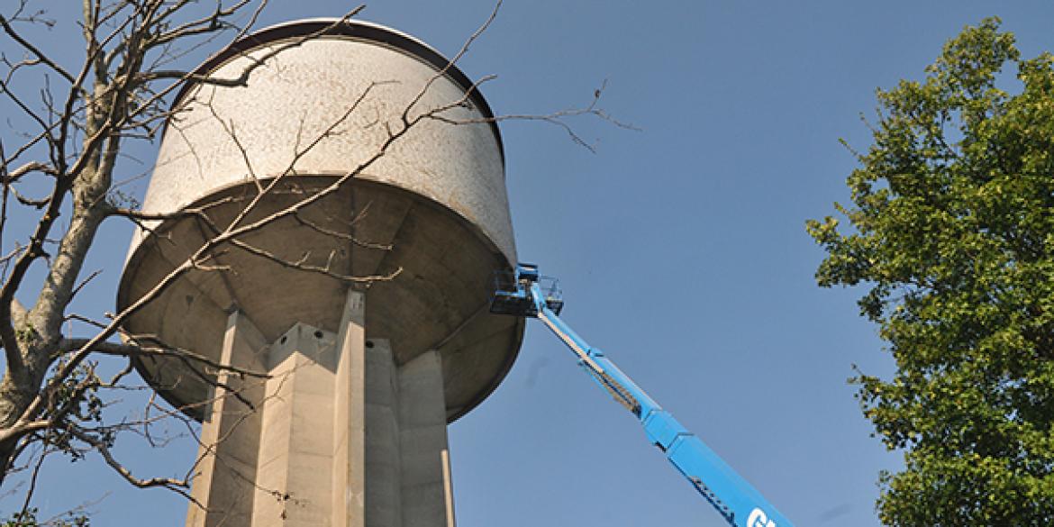 Onderhoud op grote hoogte in Dokkum