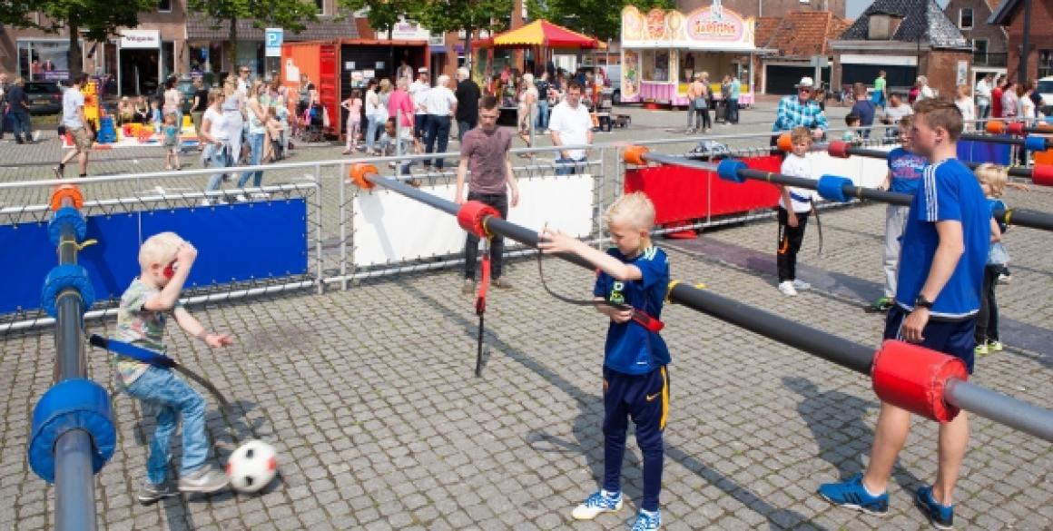 Jeugd geniet volop van Lentekriebels op de Markt