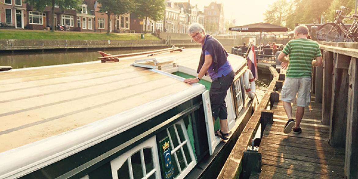 Rondvaartdokkum.nl met boekingspunt in historische binnenstad