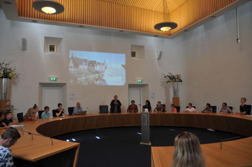 Leerlingen Dockinga College presenteren toerismeplannen