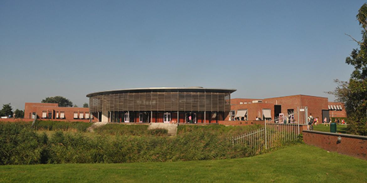 Tropenrooster en waterfestijn op scholen in Dokkum