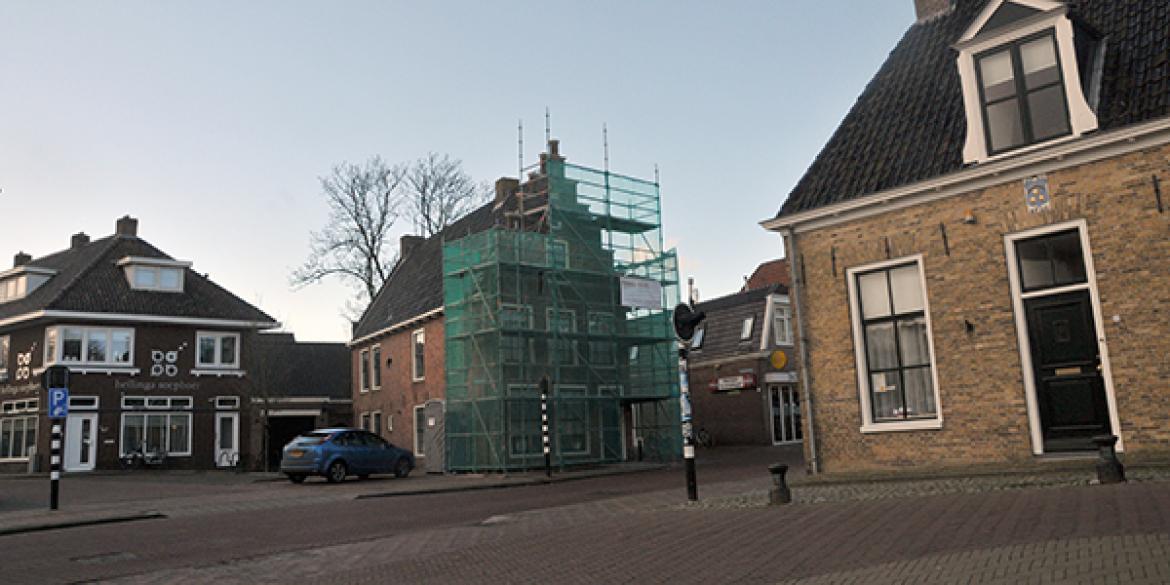 Kollumer Veerhuis in de steigers