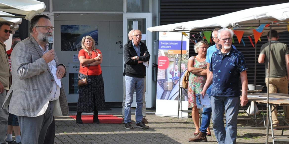 Isolatiemarkt op Prinsterrein geopend door wethouder