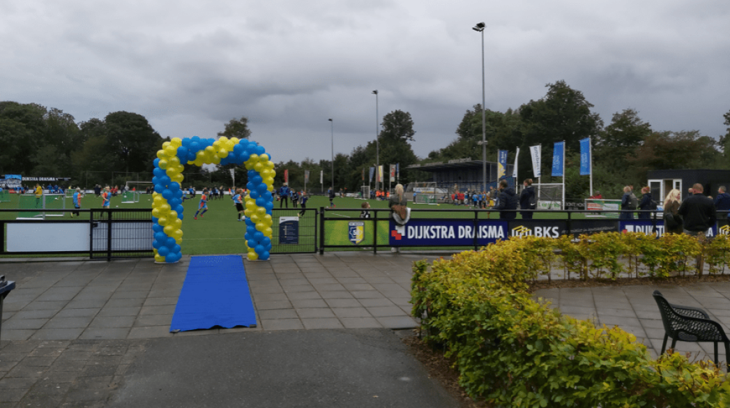 Ondanks vele regen geslaagd Be Quick Schoolvoetbaltoernooi