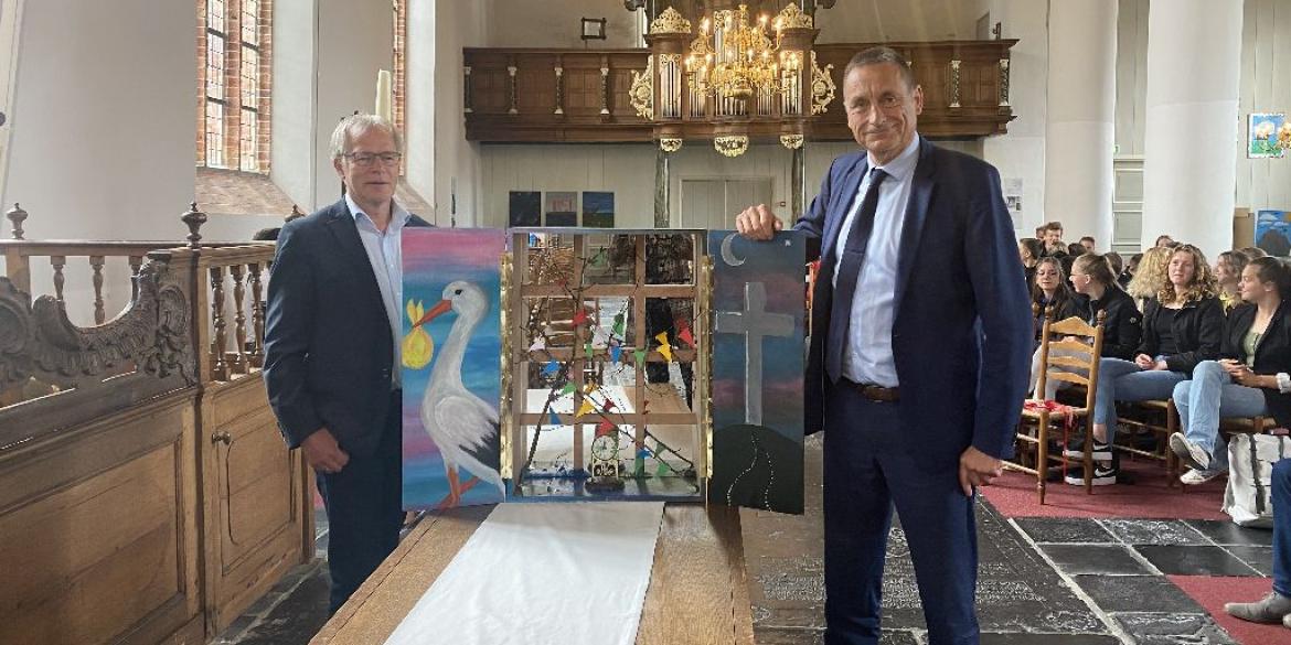 Expositie Drieluik in de Grote Kerk geopend