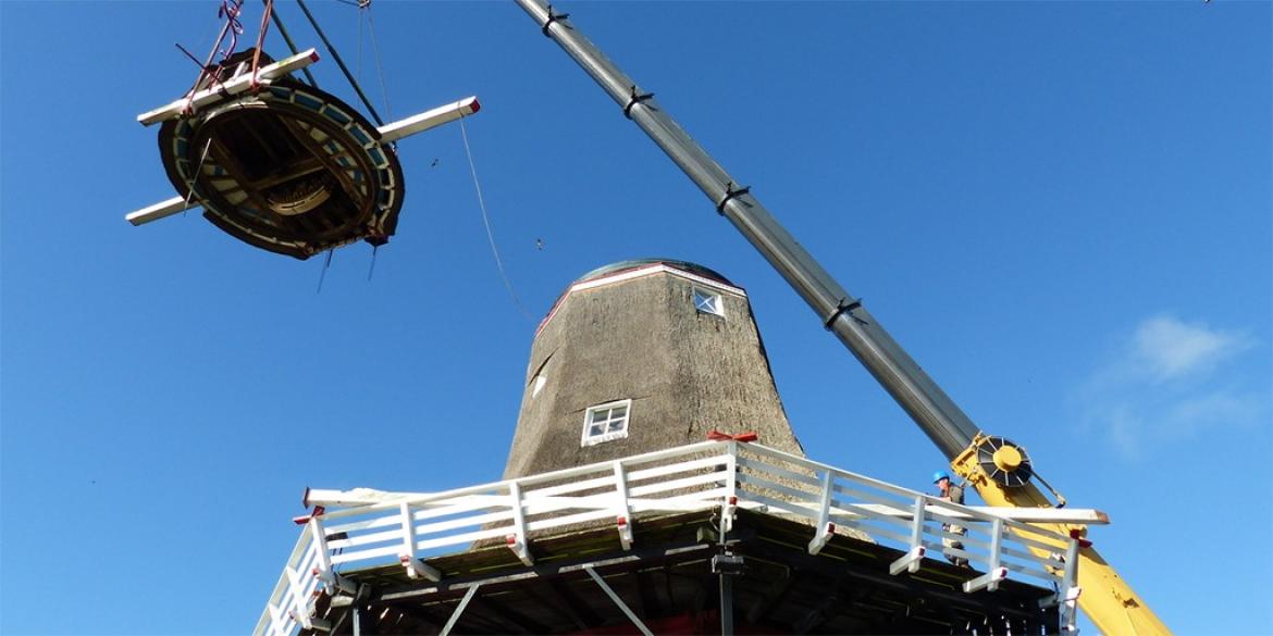 Restauratie korenmolen De Hoop in Dokkum gestart