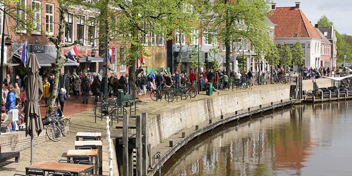 Badeentjesrace en vrijmarkt druk bezocht tijdens Koningsdag