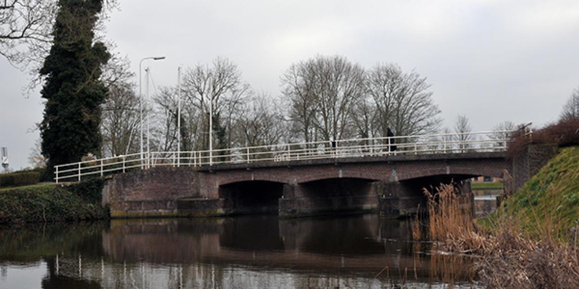 Geen zwaar verkeer meer over Halvemaanspoort