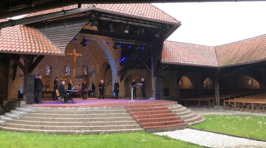 Dodenherdenking in Dokkum: 'Wy hawwe mienskip noadich'.