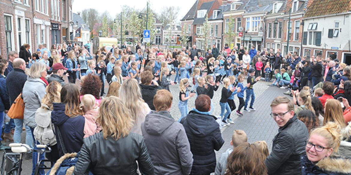 DanceFactory sluit Dokkum promotietour in stijl af