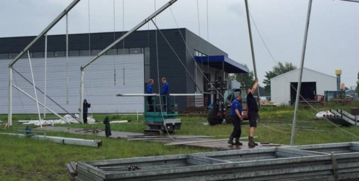 Opbouwen Dokk'em Open Air 2016 in volle gang