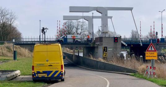 Brugwachtershokje Schreiersbrug in Dokkum verwijderd