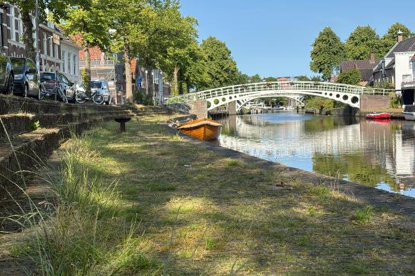 Van zeven naar negen… met sprieten tussen de stenen