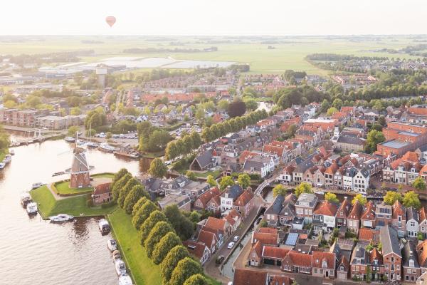 Burgemeester, wethouder, admiraal, netwerken kunnen ze allemaal